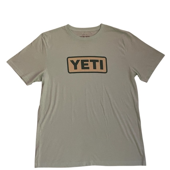 YETI Light Green Short Sleeve Shirt • Logo Front Round Neck Cotton Size L - Picture 1 of 5